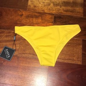 Gorgeous yellow bikini bottoms